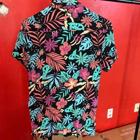 VTG Vibrant Tropical Woman's Bold Floral Shirt Sz SP. - Picture 6 of 6